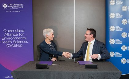 UQ’s Faculty of Health and Behavioural Sciences Associate Dean (Research) Professor Christina Lee and ACIC Chief Executive Officer Mr Michael Phelan APM